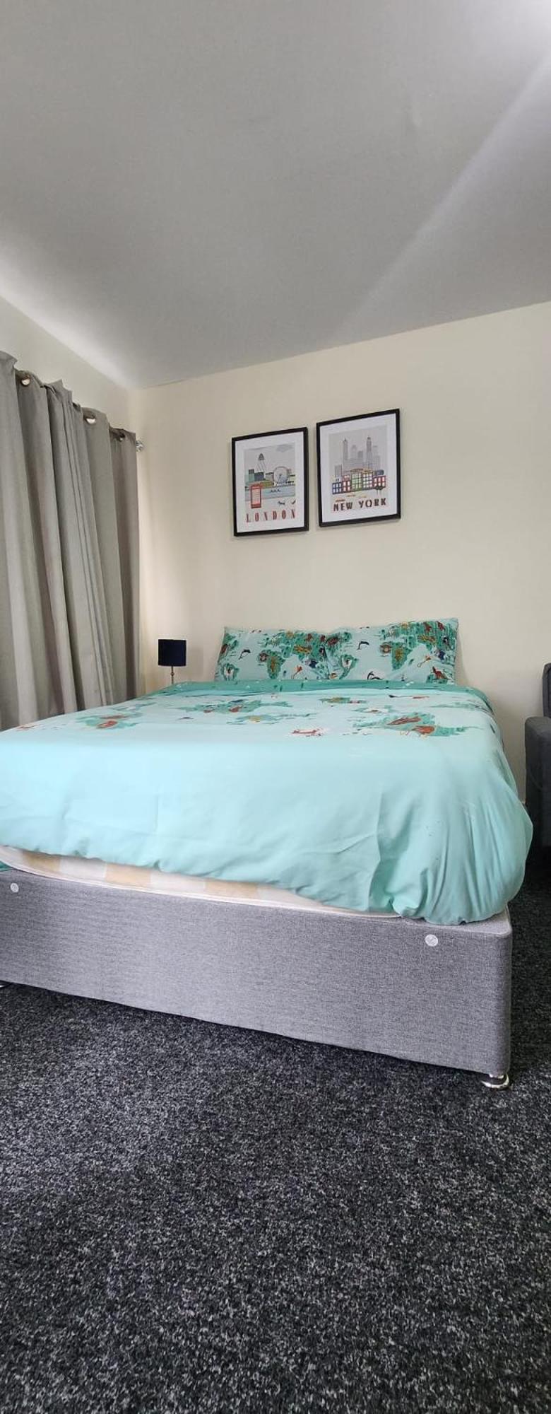 Apartment Haven, Large Double In East London, Barking, Free Parking Barking (Greater London)
